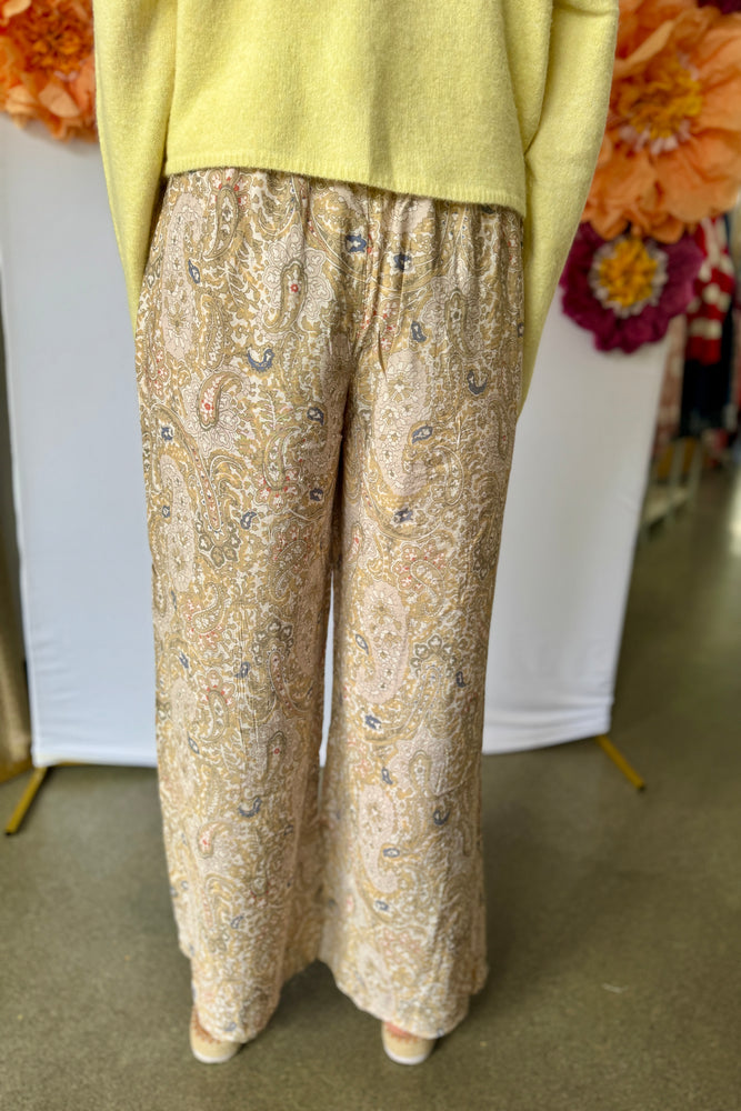 Wide Leg Flowy Pant Paisley Print