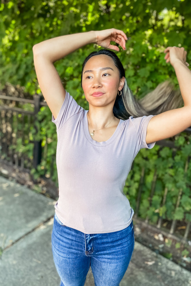 Cece Ribbed Scoop Neck Tee Soft Midnight - Lilac&Lemon
