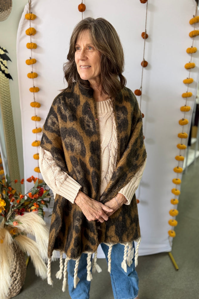 Leopard Print Knit Scarf