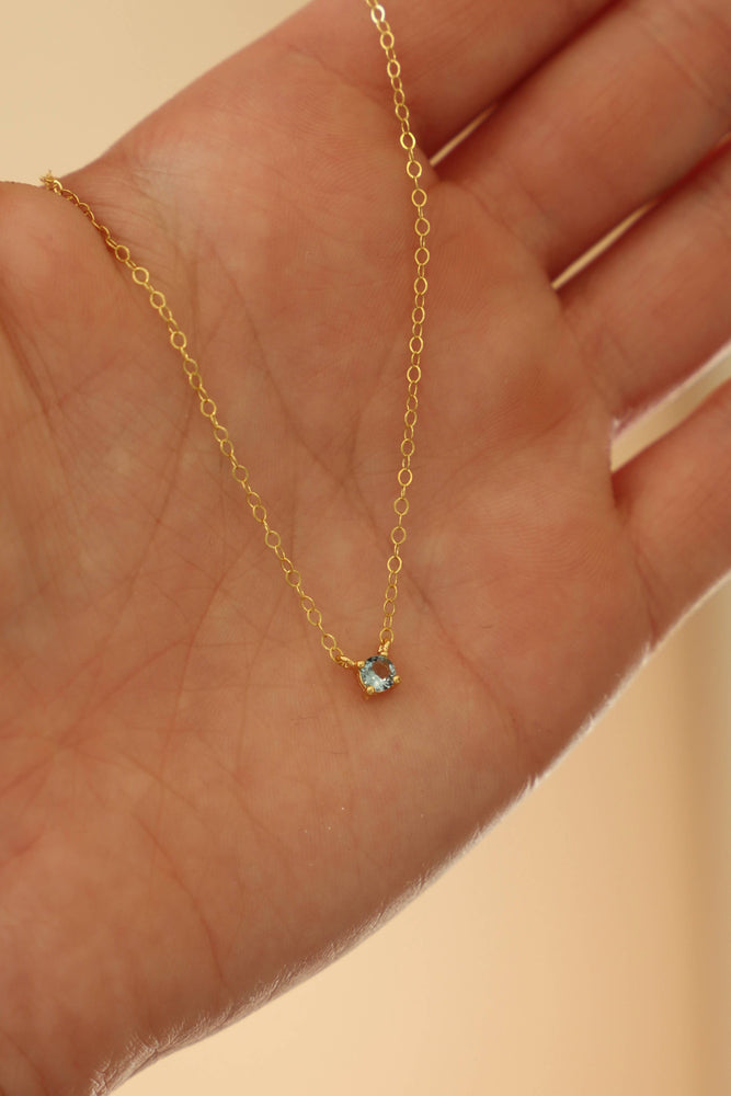 Dainty Aquamarine Necklace