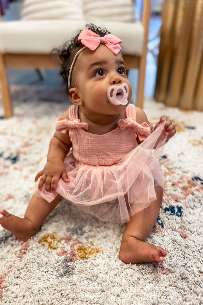 Dawsyn Bow Front Tulle Bubble Romper - Strawberry Ice - Lilac&Lemon